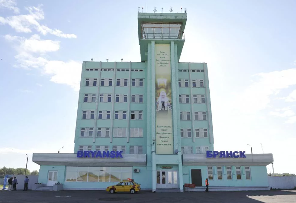 Авиакомпания «РусЛайн» начала продажи авиабилетов Брянск — Симферополь на лето 2019 года